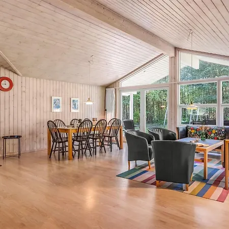Guthmund - 1km From The Sea By Interhome Feriehus